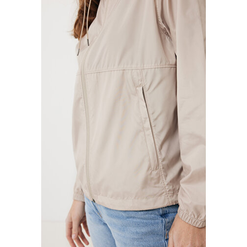 Iqoniq Logan Lightweight Jacke Aus Recyceltem Polyester, Beige , beige, 100% recyceltes Polyester, XXS, 62,00cm x 1,00cm x 52,00cm (Länge x Höhe x Breite), Bild 17