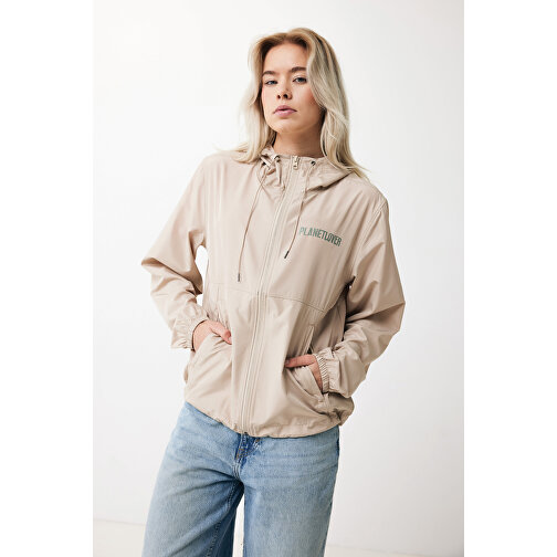 Iqoniq Logan Lightweight Jacke Aus Recyceltem Polyester, Beige , beige, 100% recyceltes Polyester, XXS, 62,00cm x 1,00cm x 52,00cm (Länge x Höhe x Breite), Bild 4